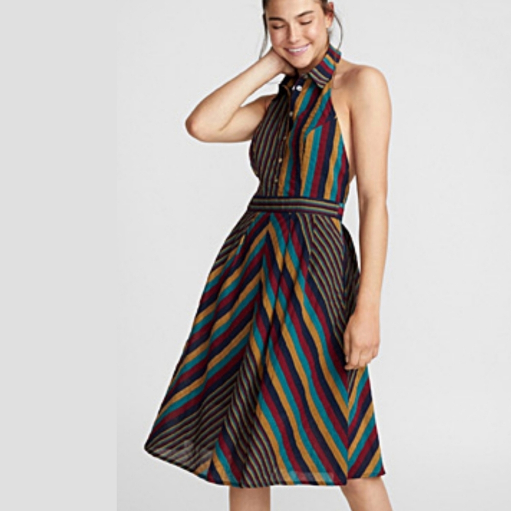 Stripped dress with collar